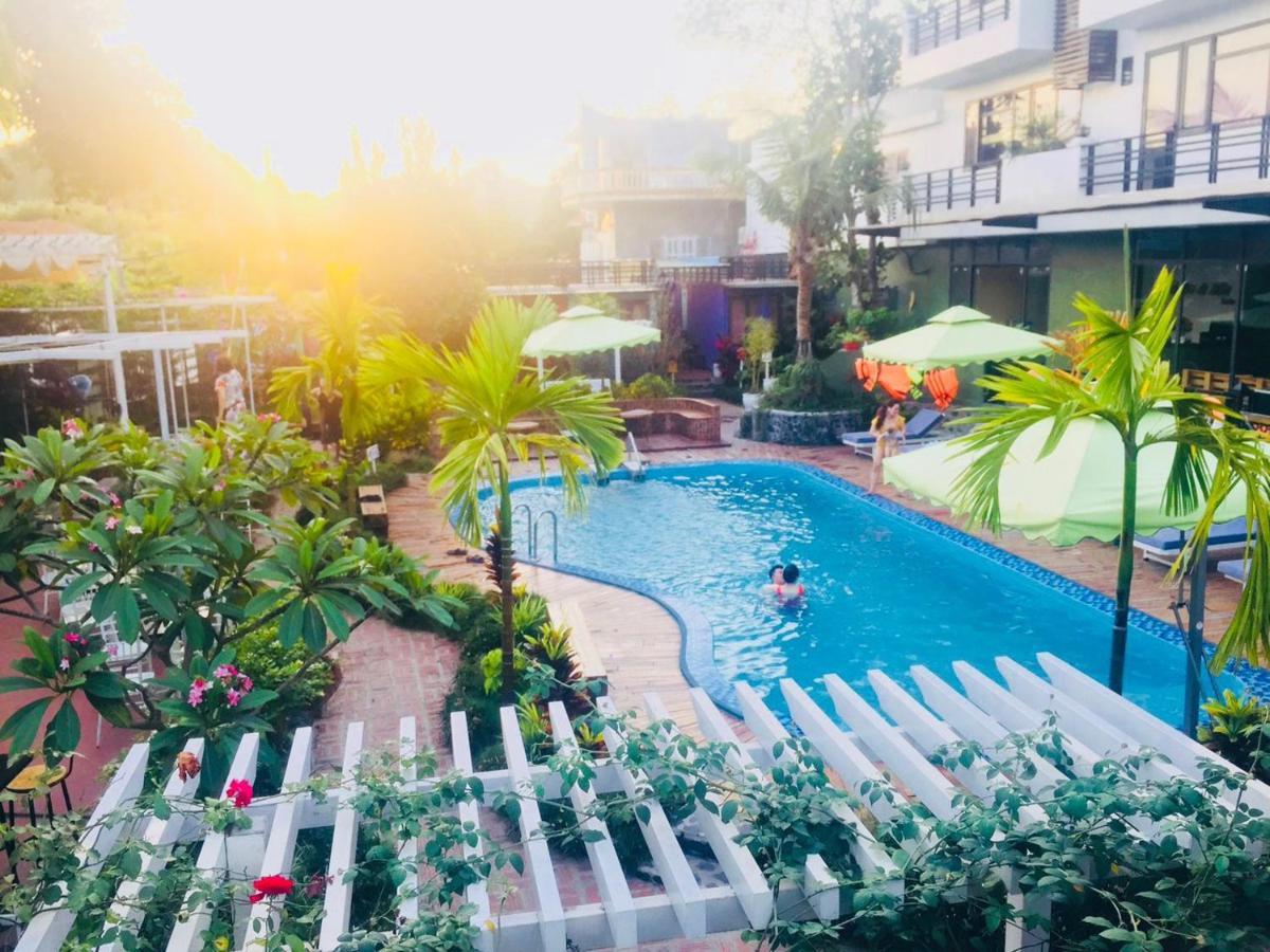 Republic Hostel Cat Ba Xuân Đám Ngoại thất bức ảnh