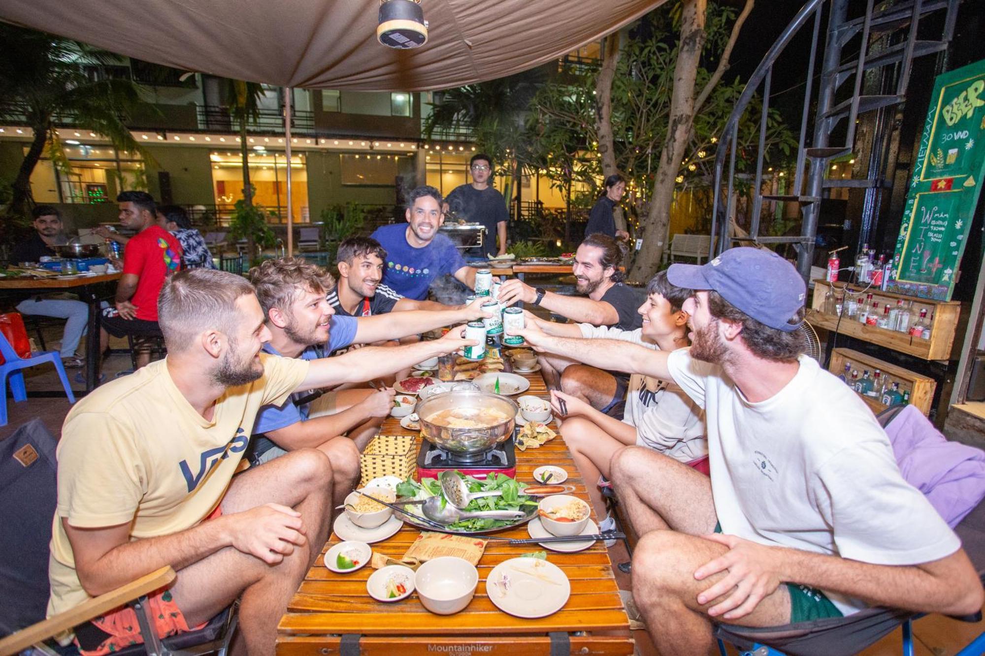 Republic Hostel Cat Ba Xuân Đám Ngoại thất bức ảnh