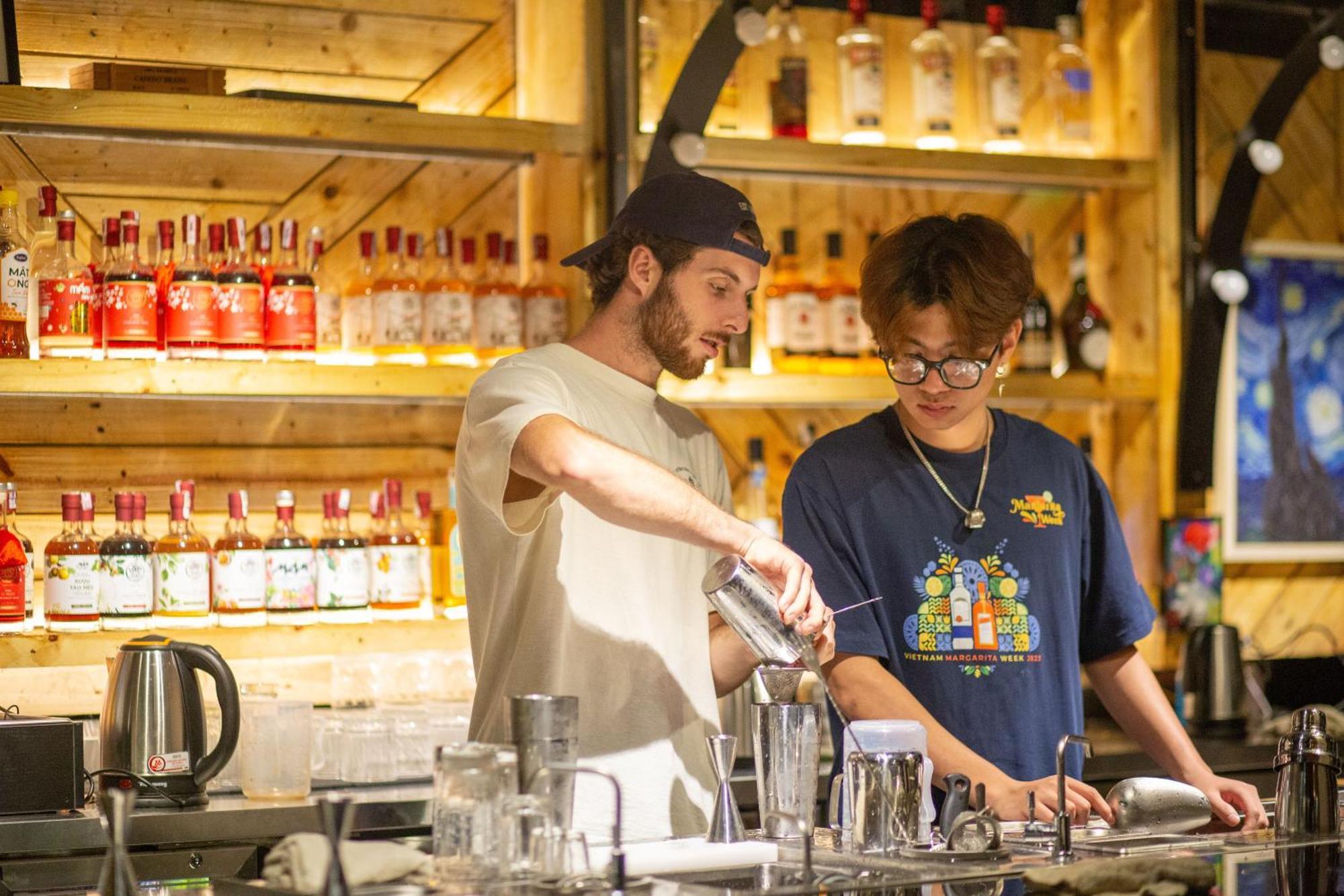 Republic Hostel Cat Ba Xuân Đám Ngoại thất bức ảnh