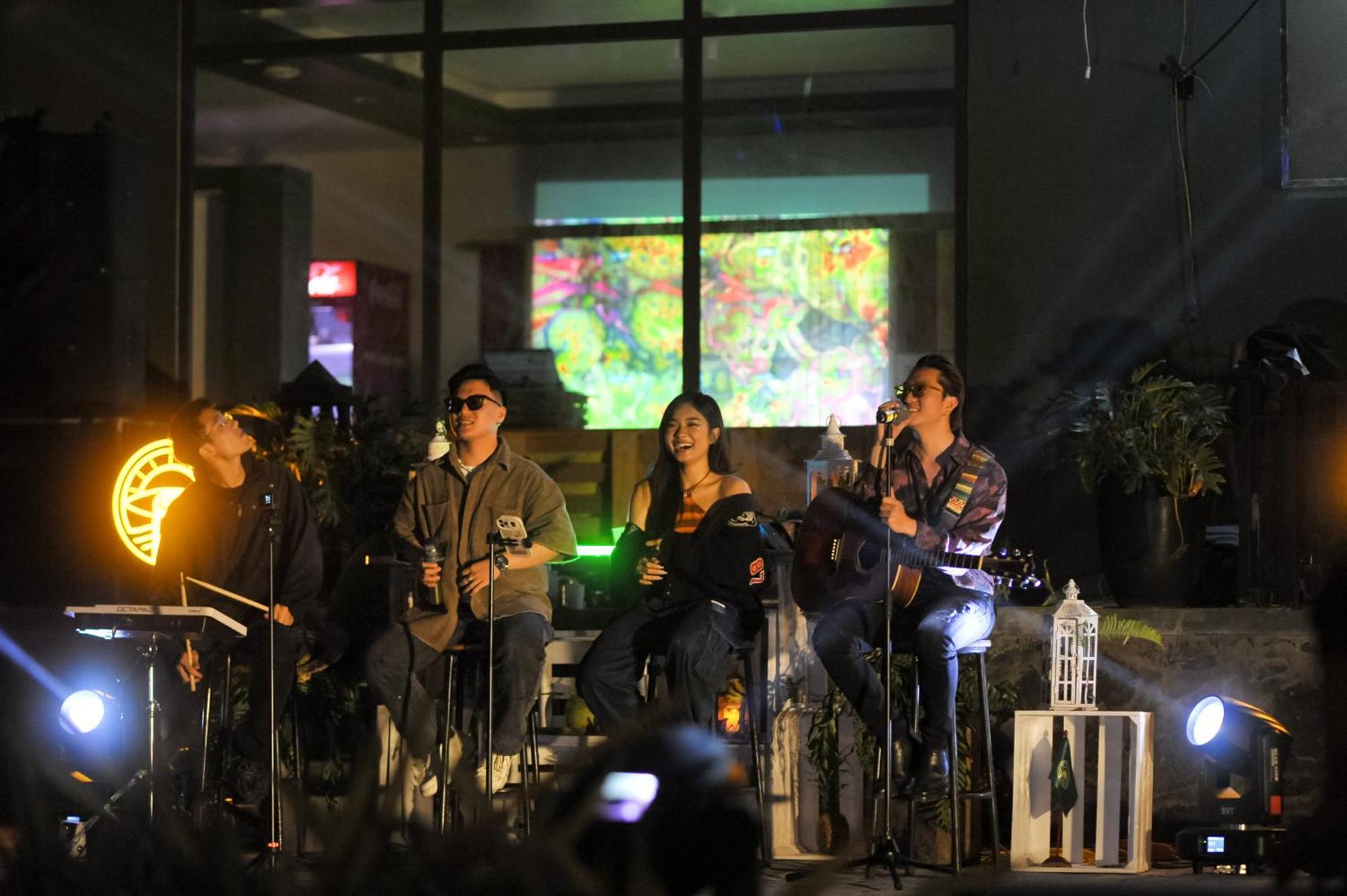 Republic Hostel Cat Ba Xuân Đám Ngoại thất bức ảnh